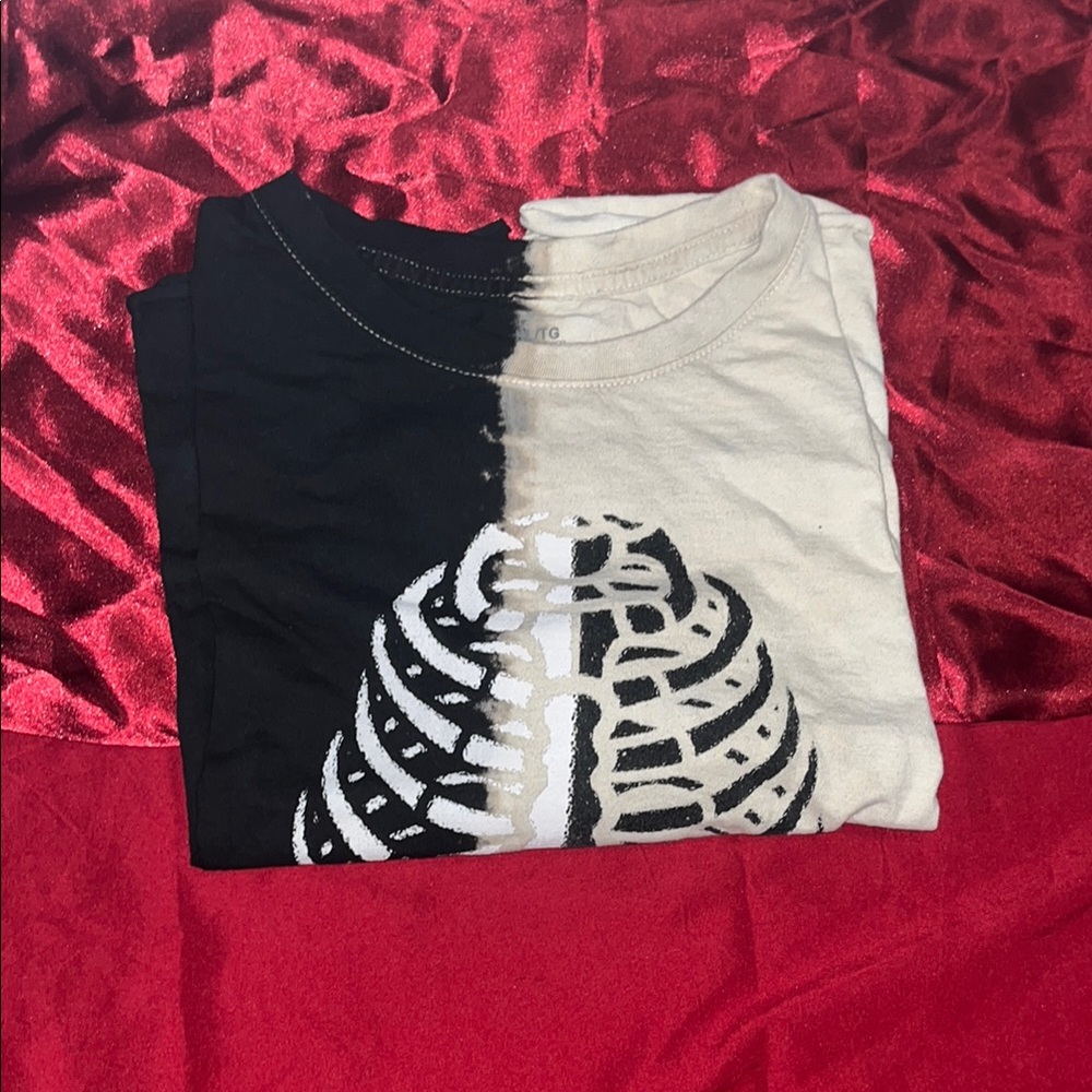Black and Cream Skeleton Graphic Tee